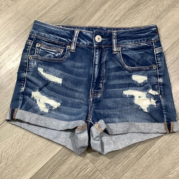 American Eagle Hi-Rise Shortie Distressed Medium Wash Denim Shorts size 8 - Picture 1 of 11